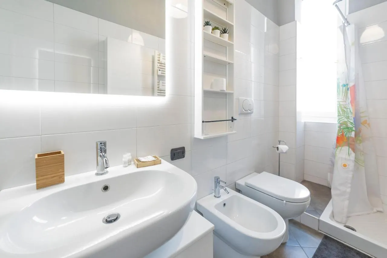 Isola District & Istria M5 Apt! Milan